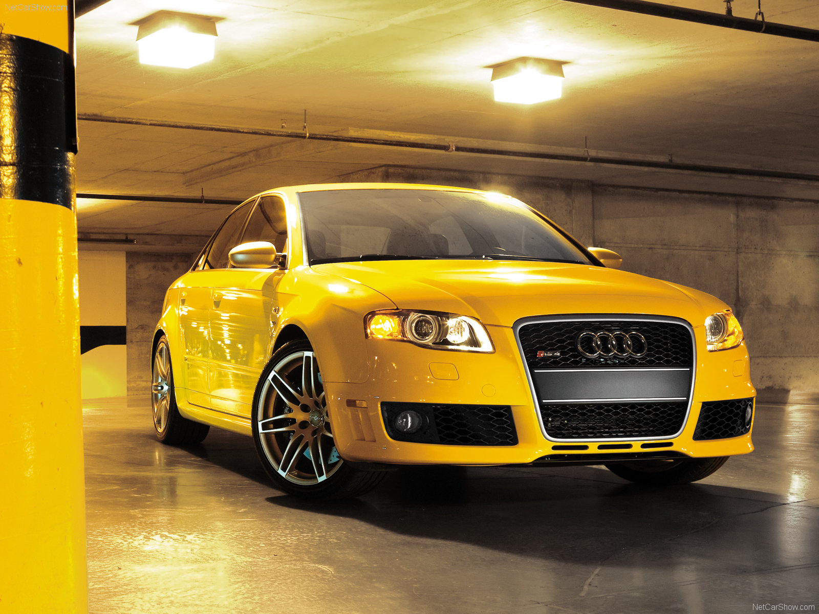 Audi Rs4 Picture Photo Gallery Carsbase