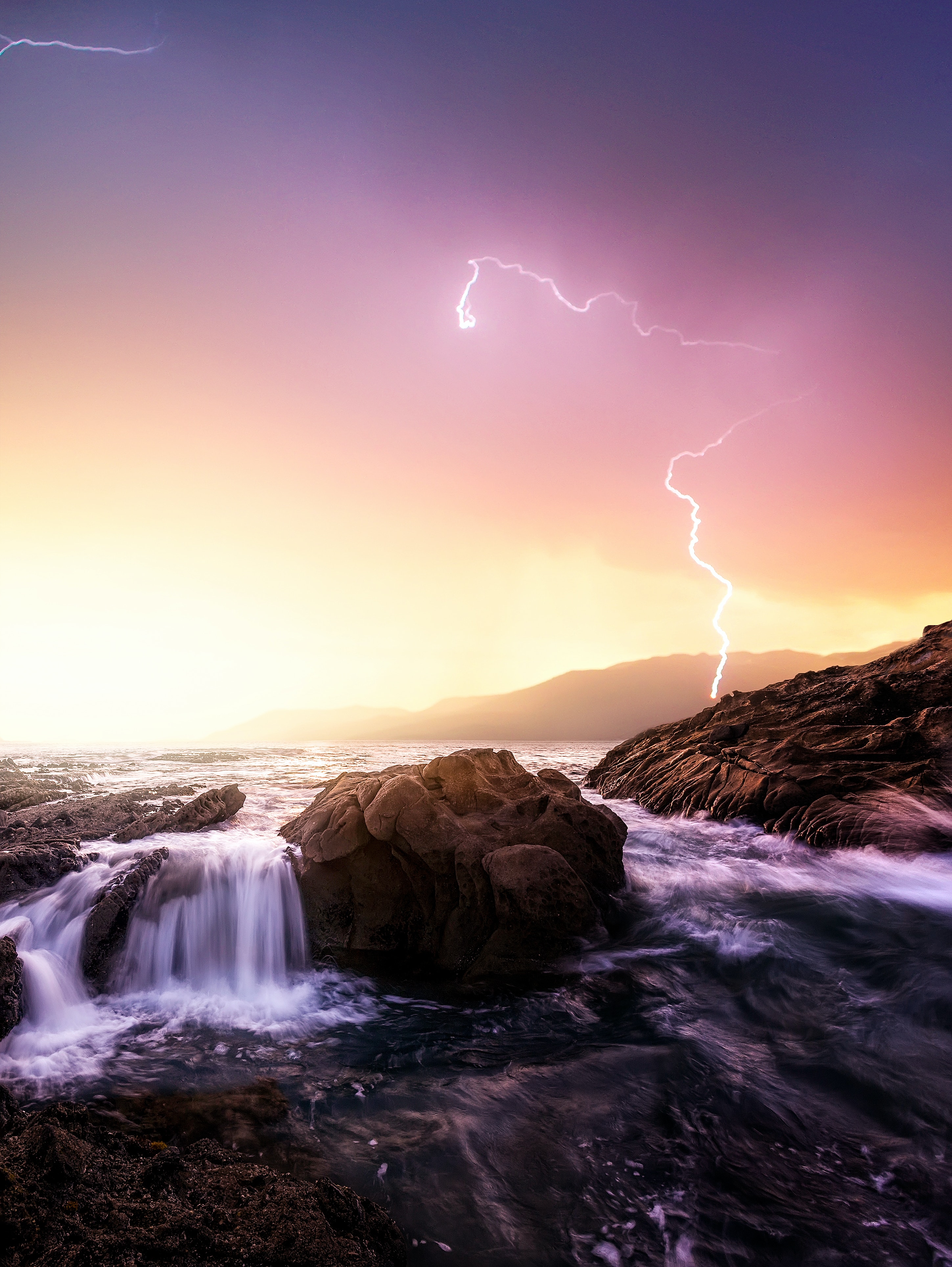 Lightning Wallpaper For iPhone iPad Desktop