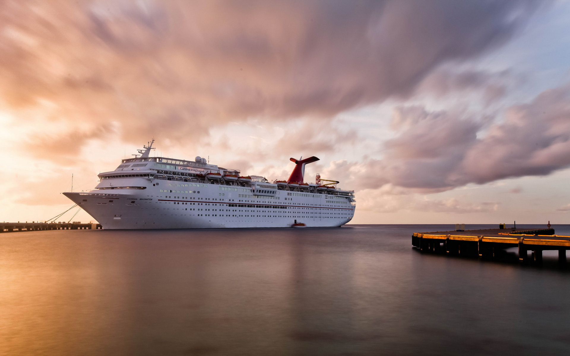 Cruise Ship Wallpaper