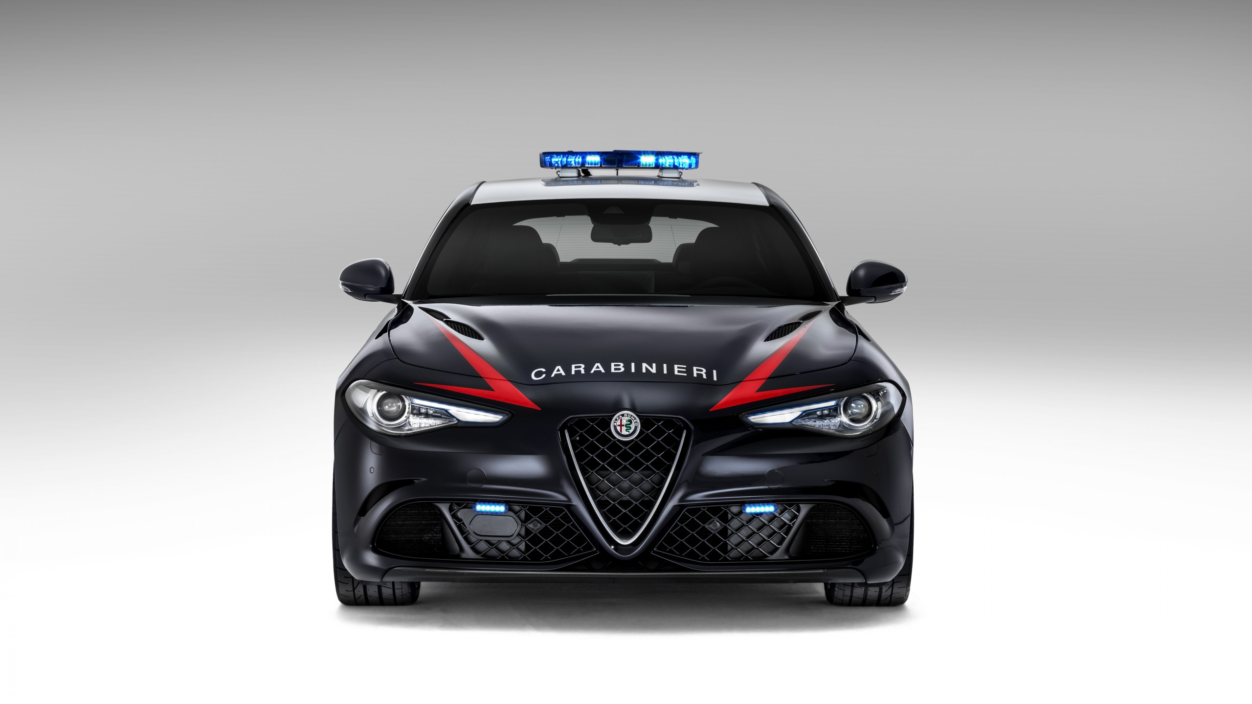 Wallpaper Alfa Romeo Giulia Quadrifoglio Carabinieri police