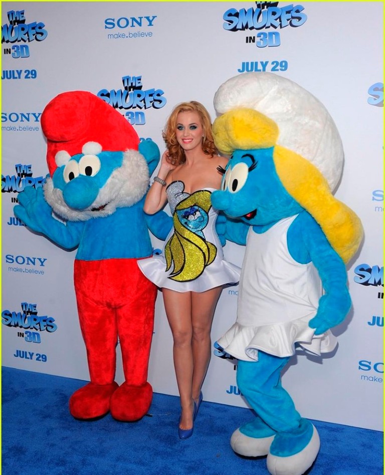 Perry The Smurf Wallpaper Photo And Picture Celebrity