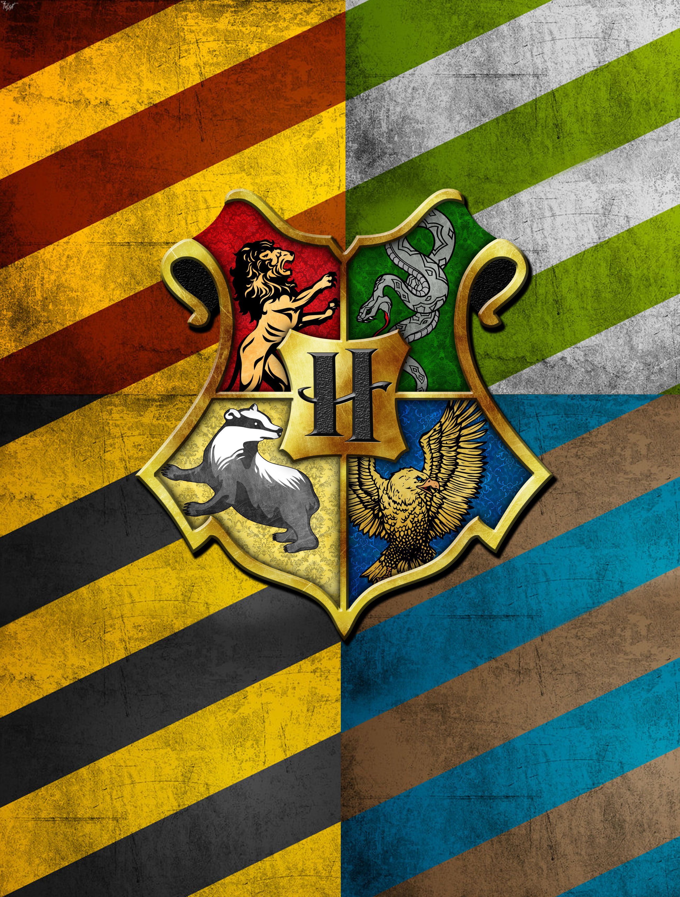 Hogwarts Crest Wallpaper On