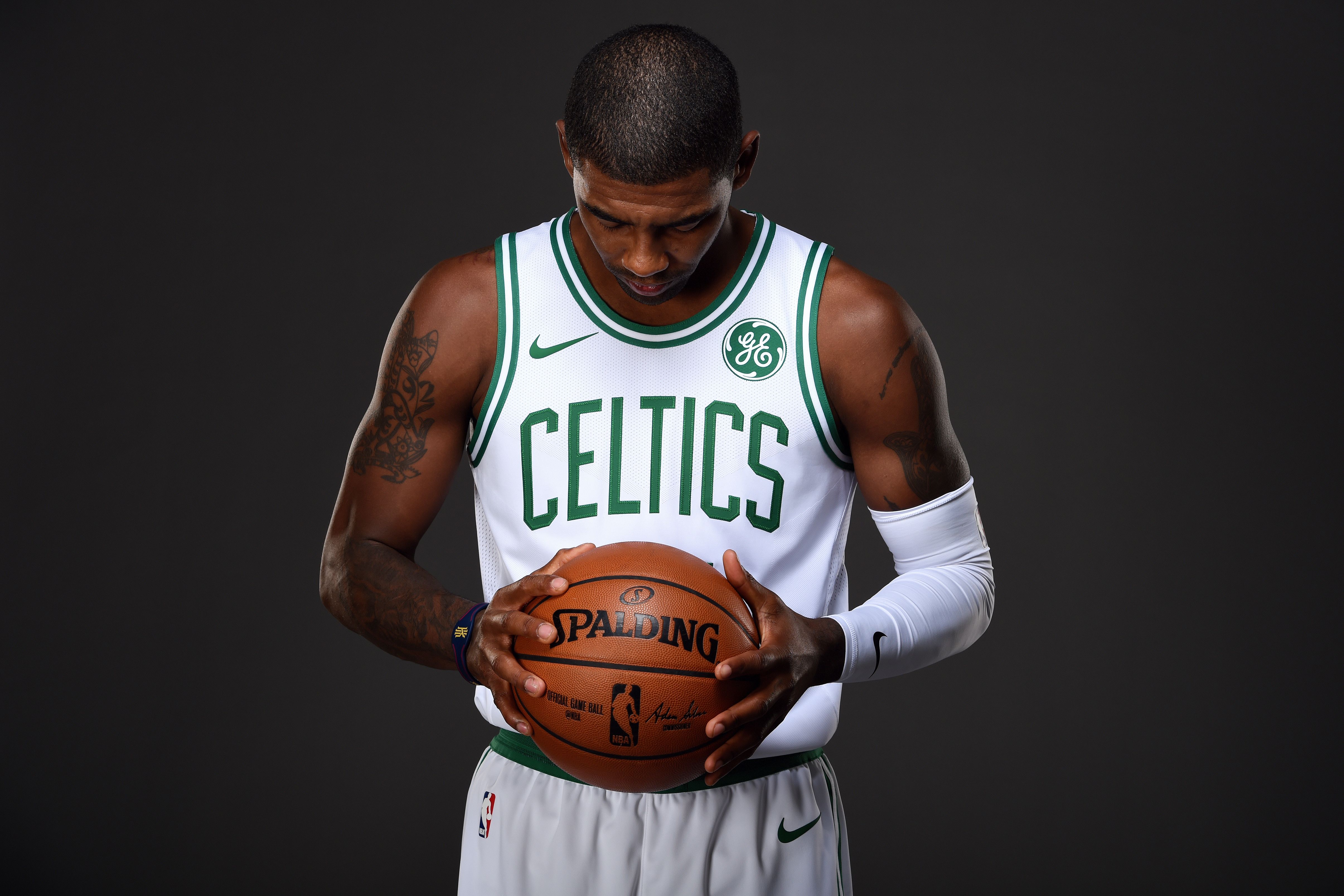 Can Kyrie Irving Get Boston S First Win In Cleveland
