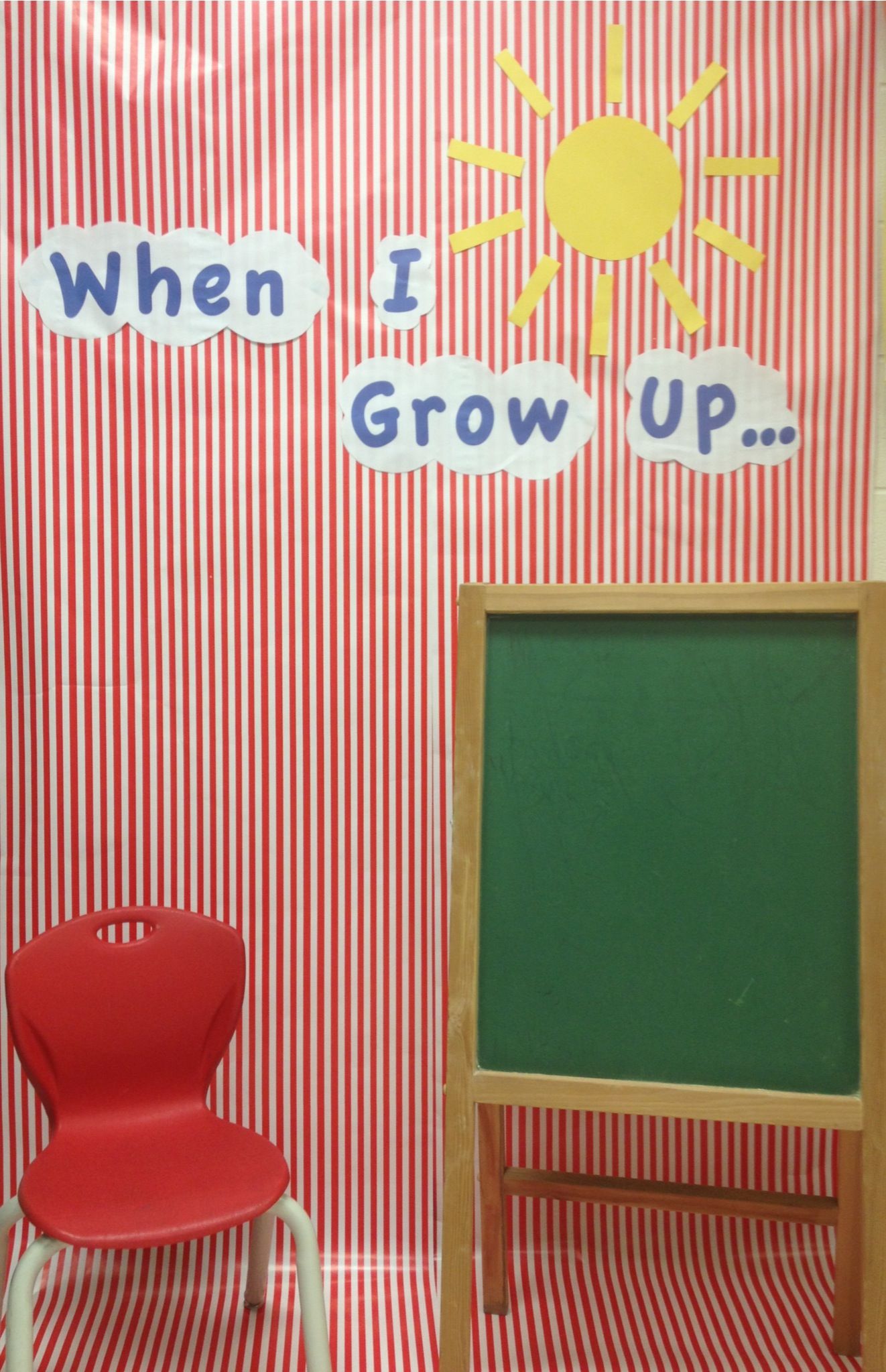 Simple Kindergarten When I Grow Up Photo Booth Materials