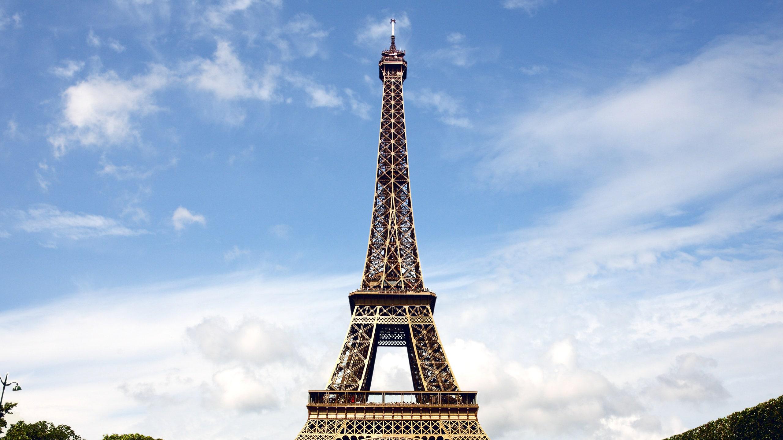 The Paris Olympics Will Have Beach Volleyball Below