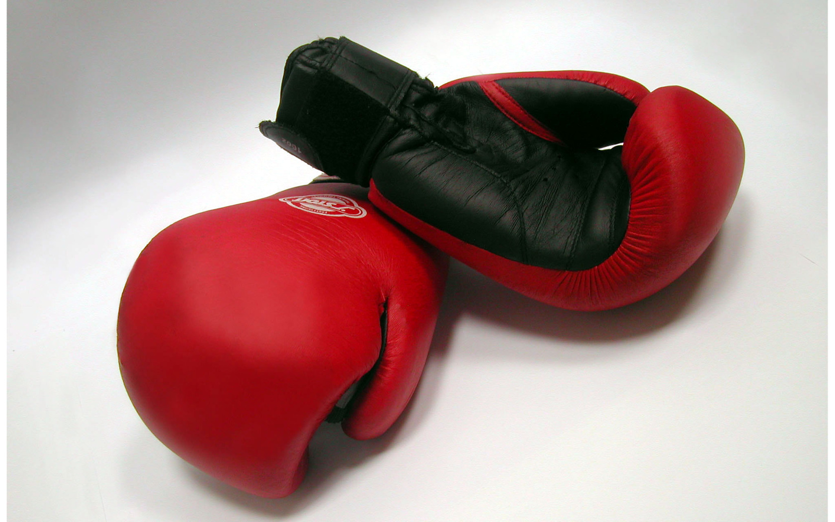 Boxing Gloves HD Wallpaper Res Desktopas