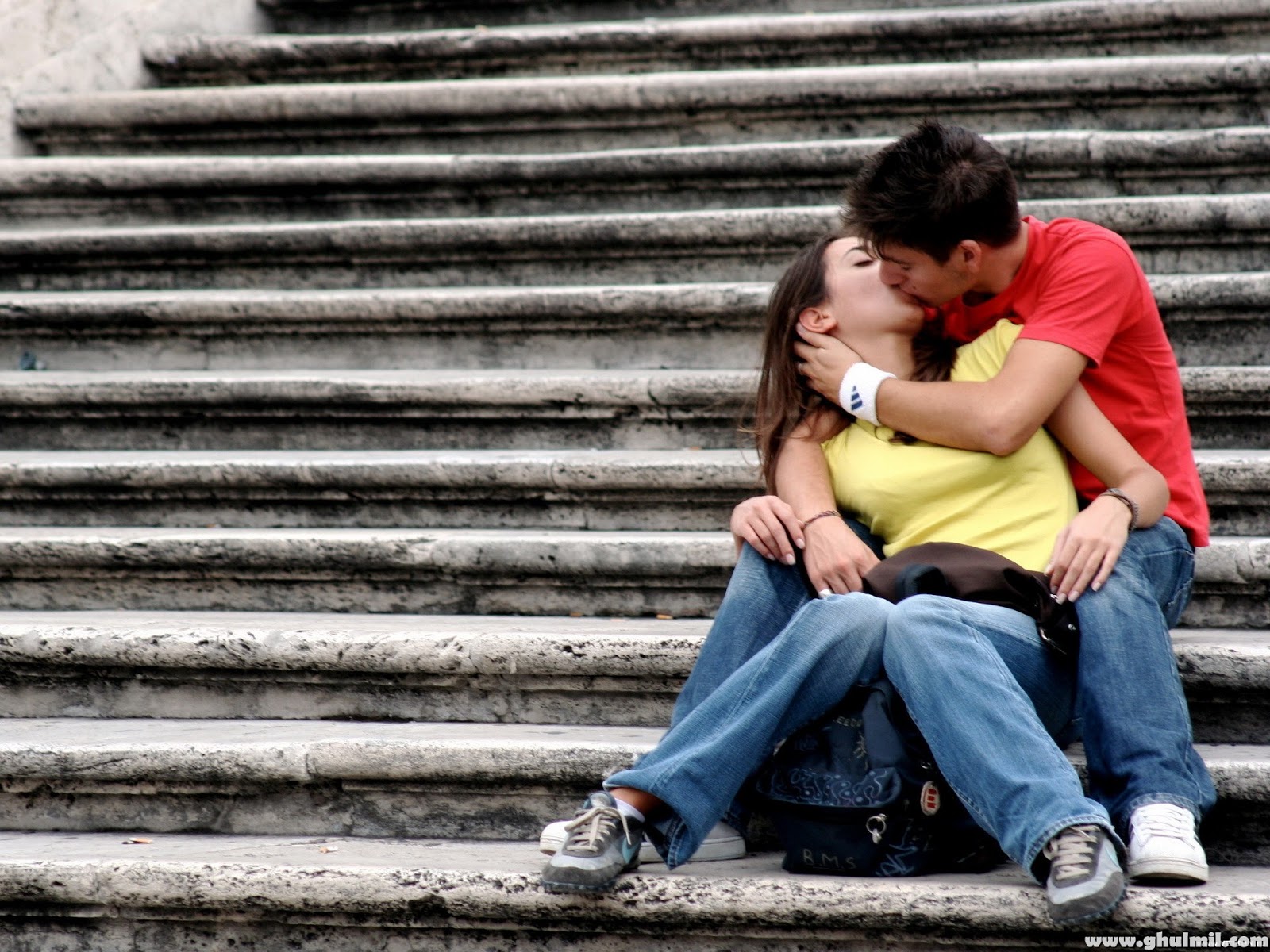 Kiss Day Wallpaper HD