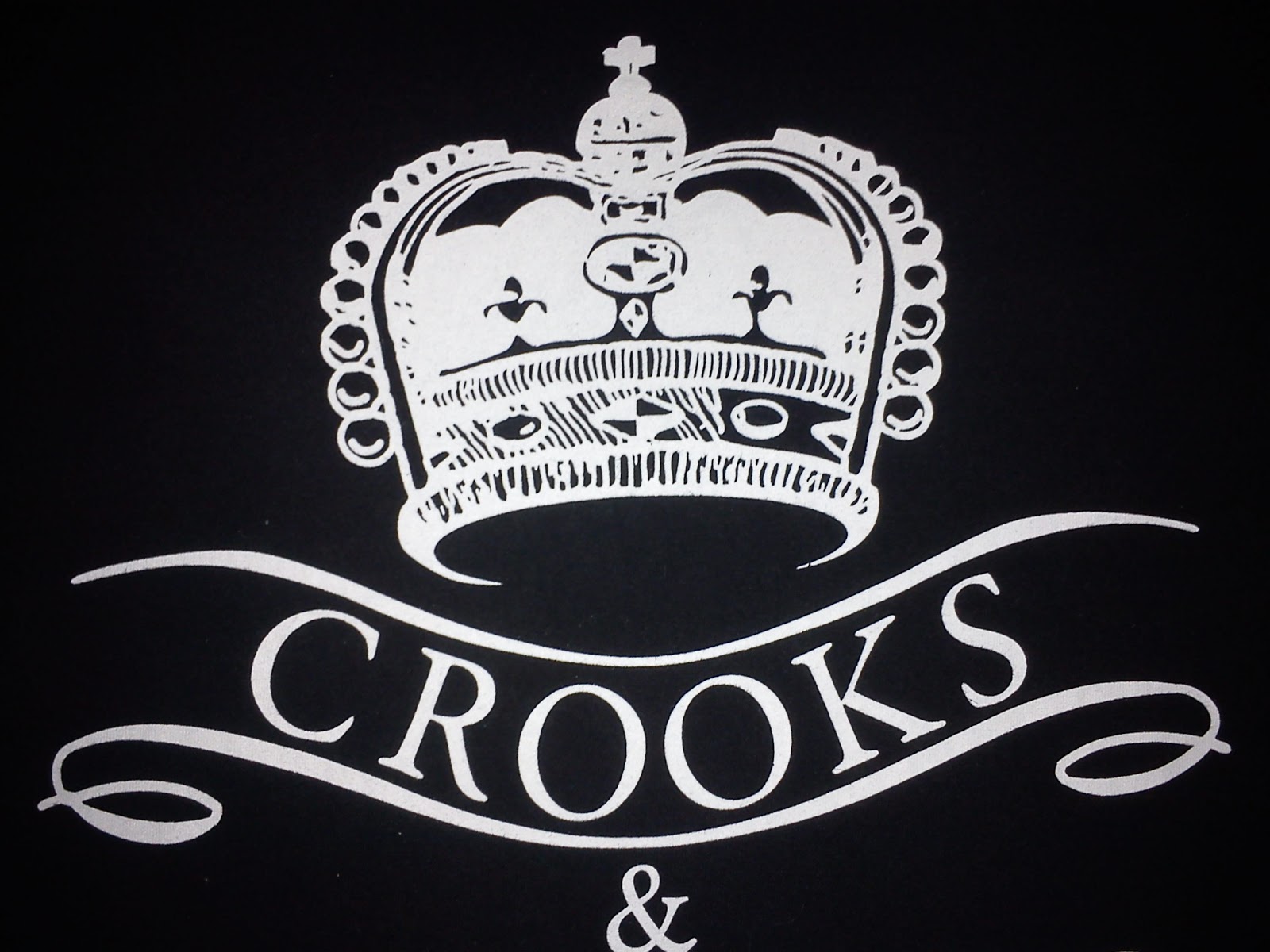 Crooks And Castles Logo Wallpaper T Shirt