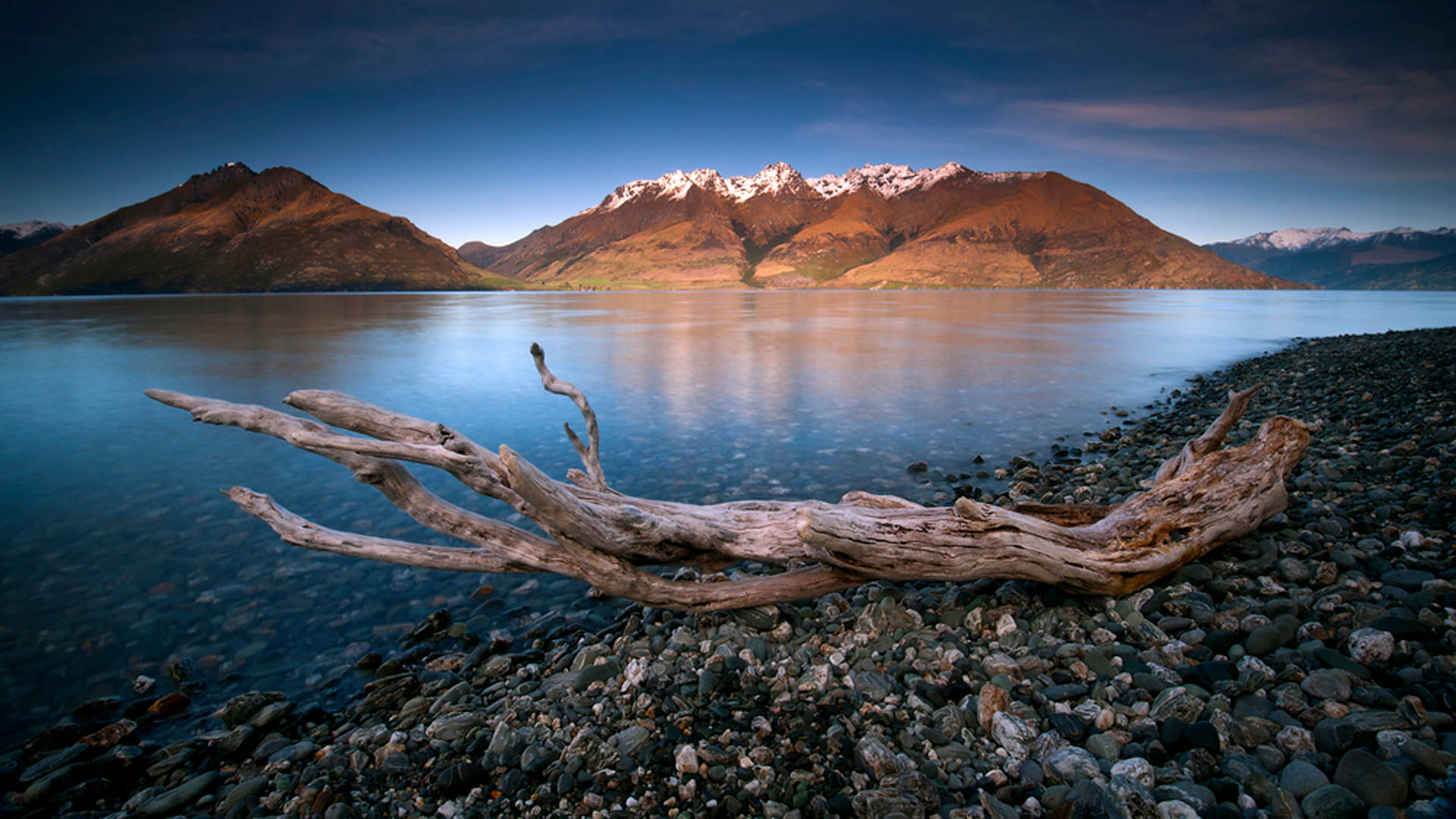 Full Screen HD Wallpaper