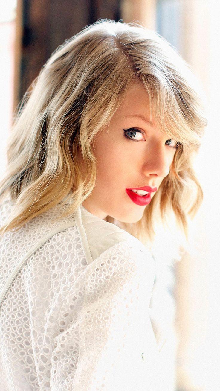 Singer Taylor Swift White Dress Blonde 4K Ultra HD Mobile