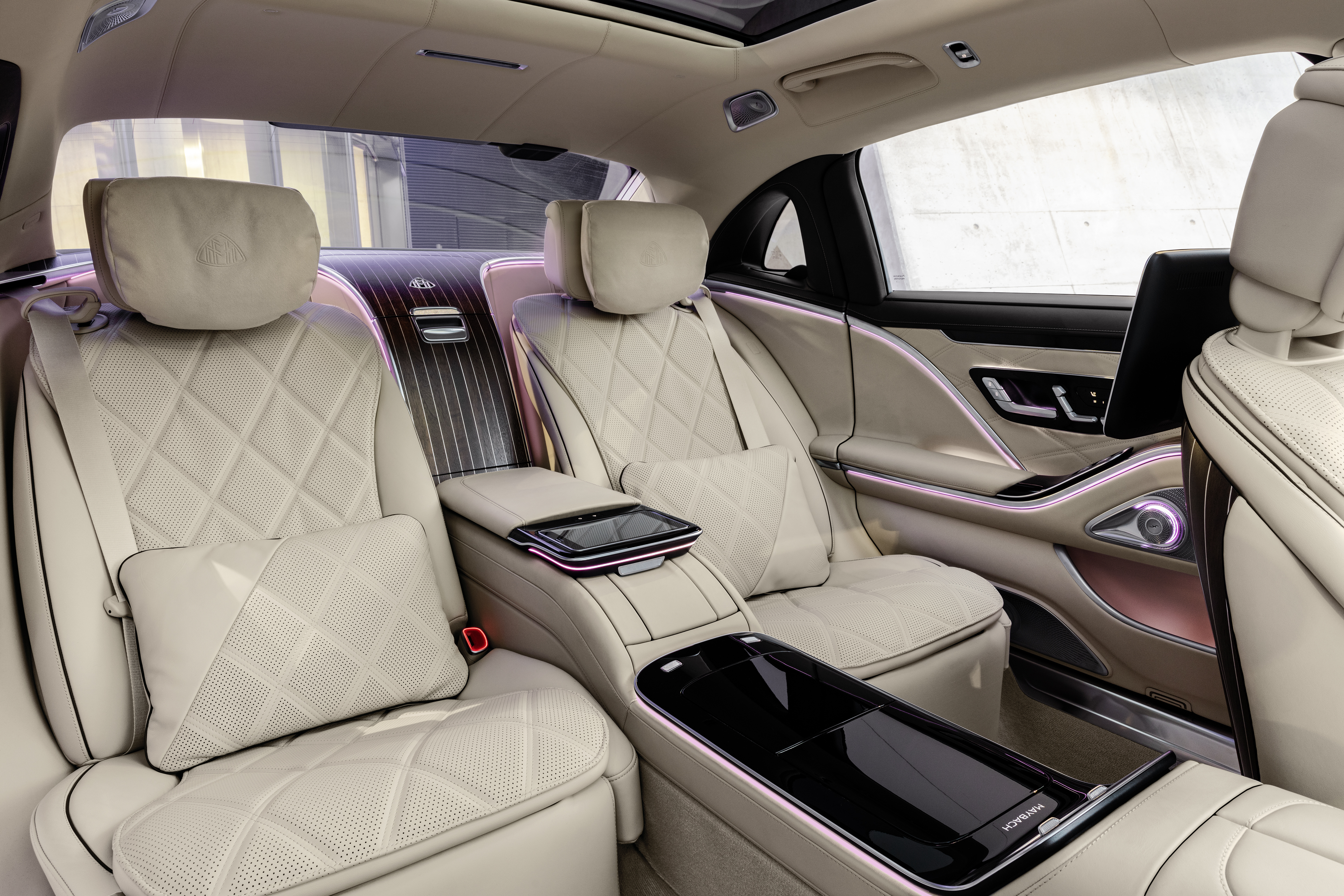 Mercedes Maybach S Class Unveiled Shows Why It Is The