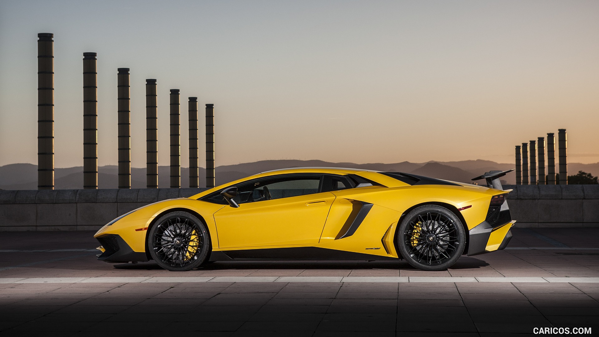 Lamborghini Aventador Lp Superveloce Yellow Side HD