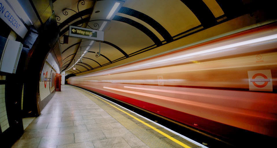 London Underground Wallpaper Station