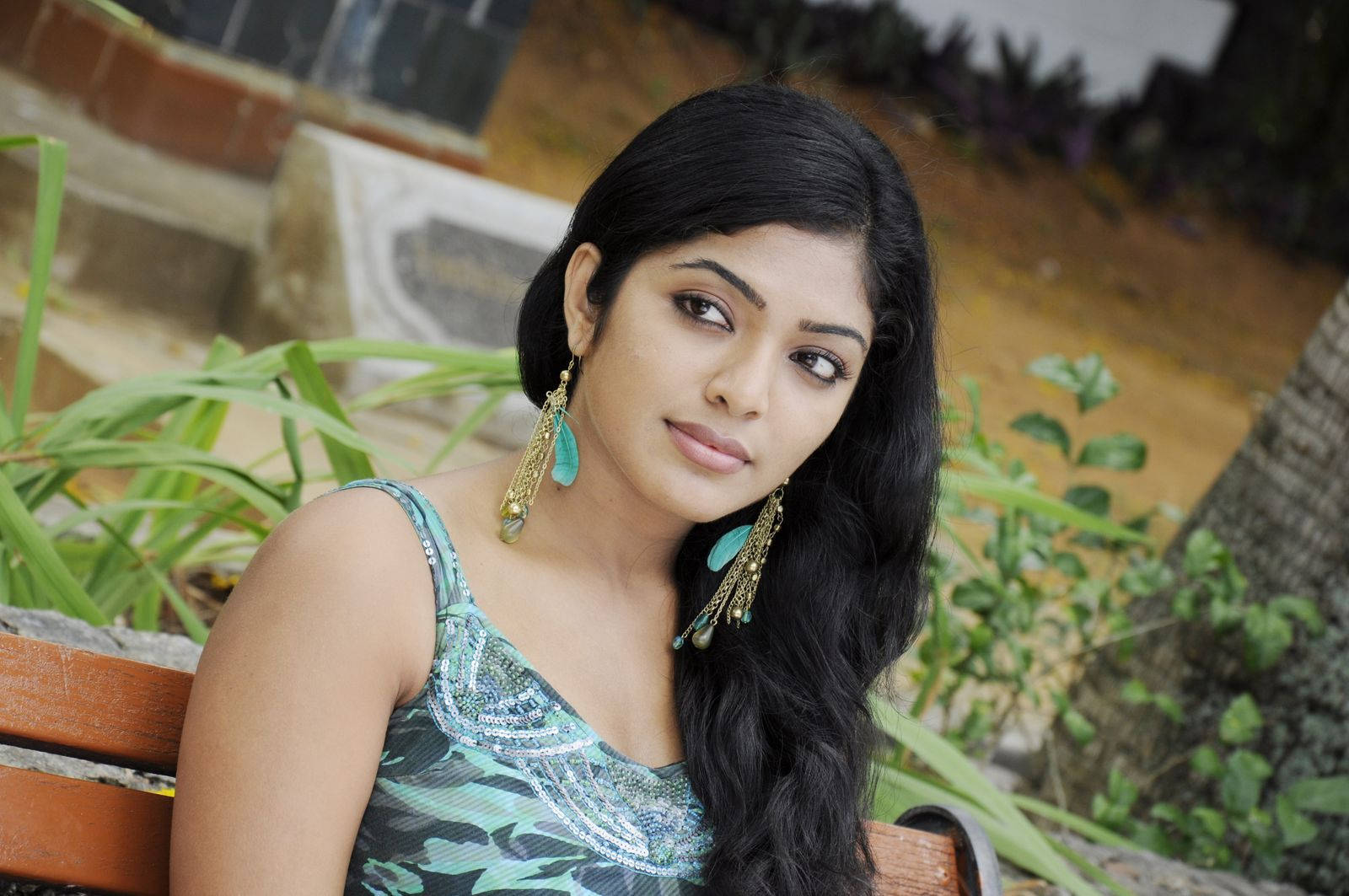 Indian Girl Wallpaper