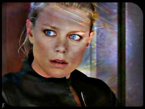 La Femme Nikita Wallpaper And Background Image In The