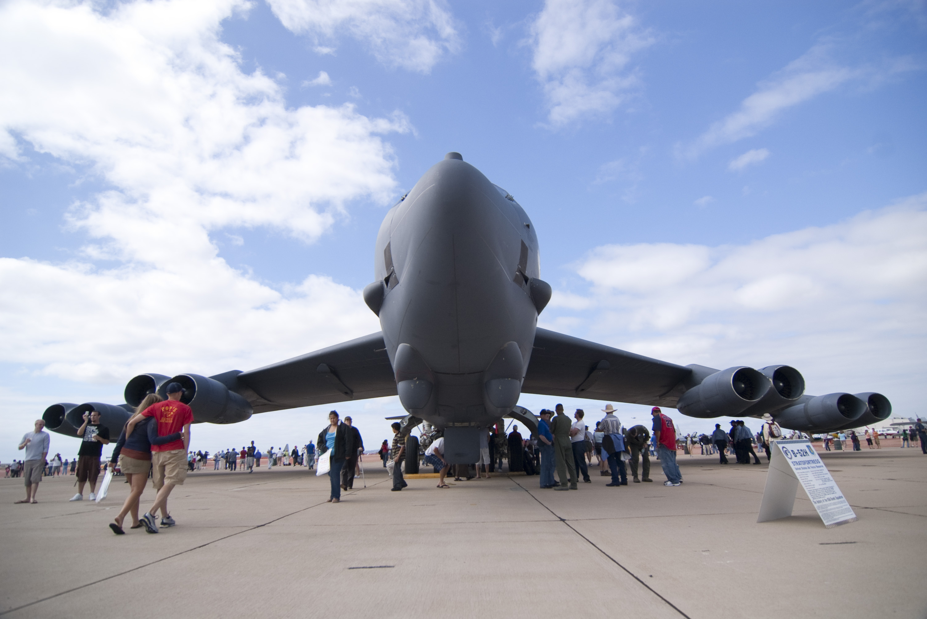 Photo Boeing B Stratofortress Front