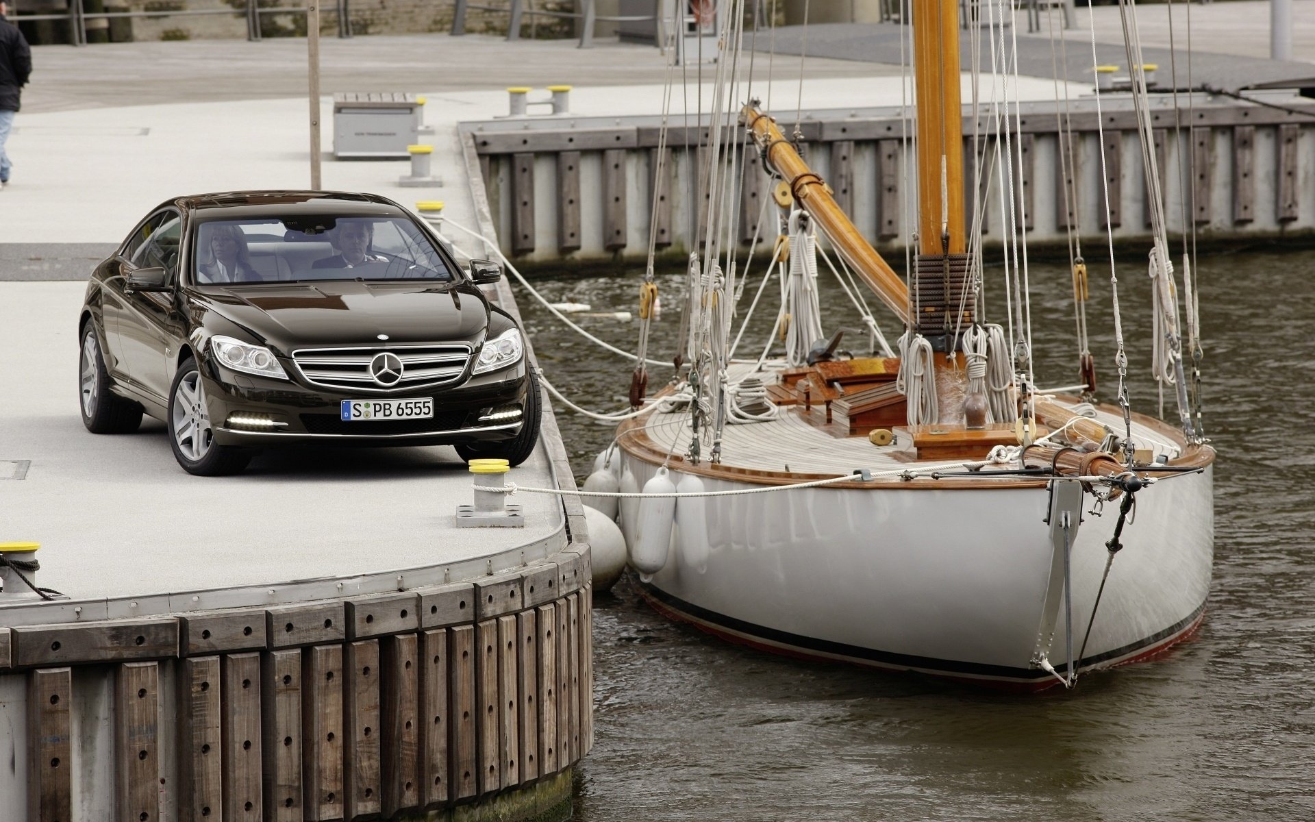 Vehicle Mercedes HD Wallpaper