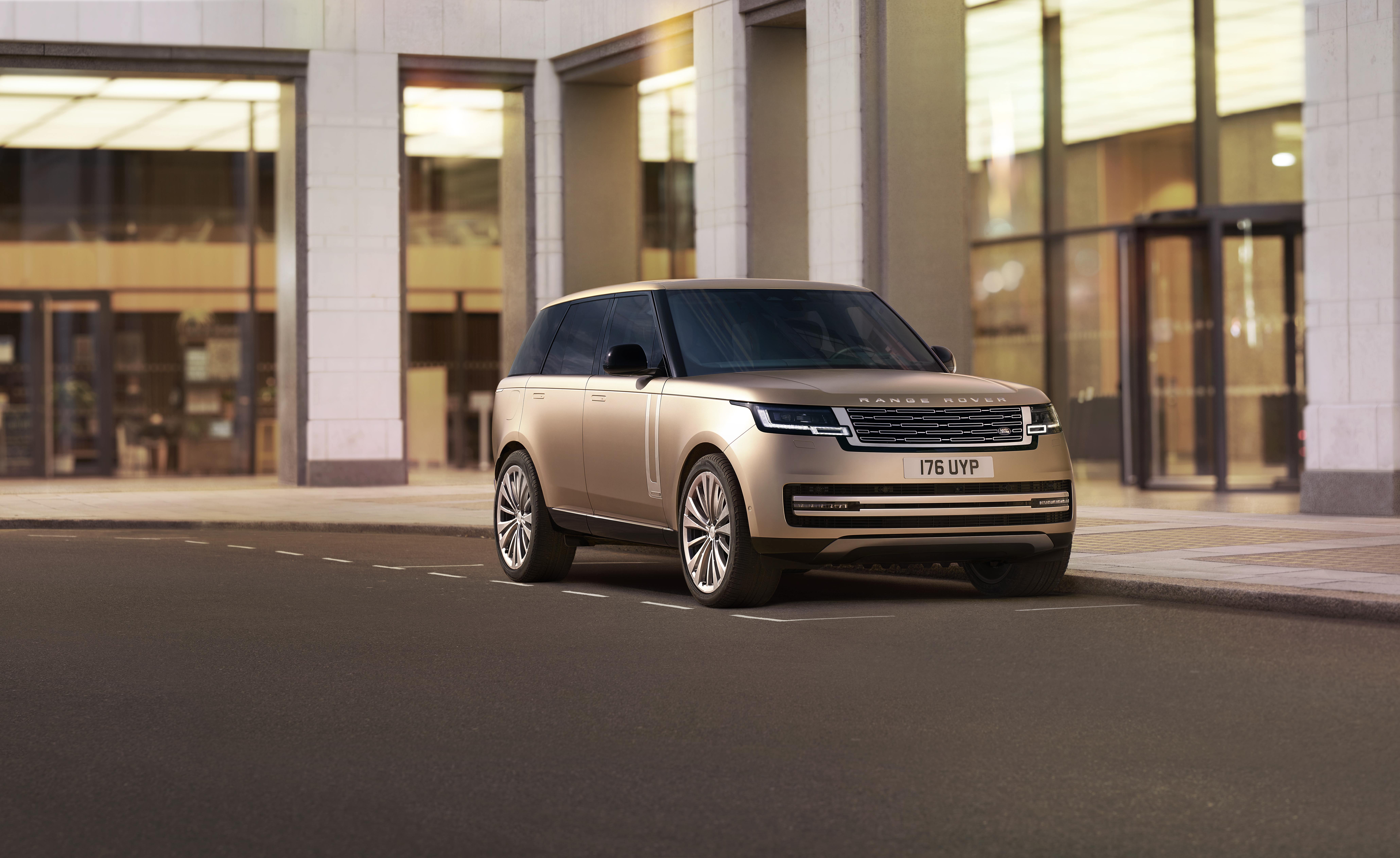 Range Rover Is An Architectural Powerhouse Wallpaper