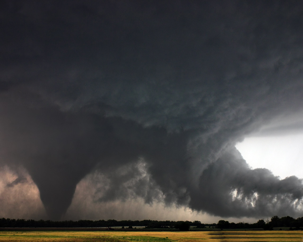 Tornadoes Wallpaper Or Severe Weather