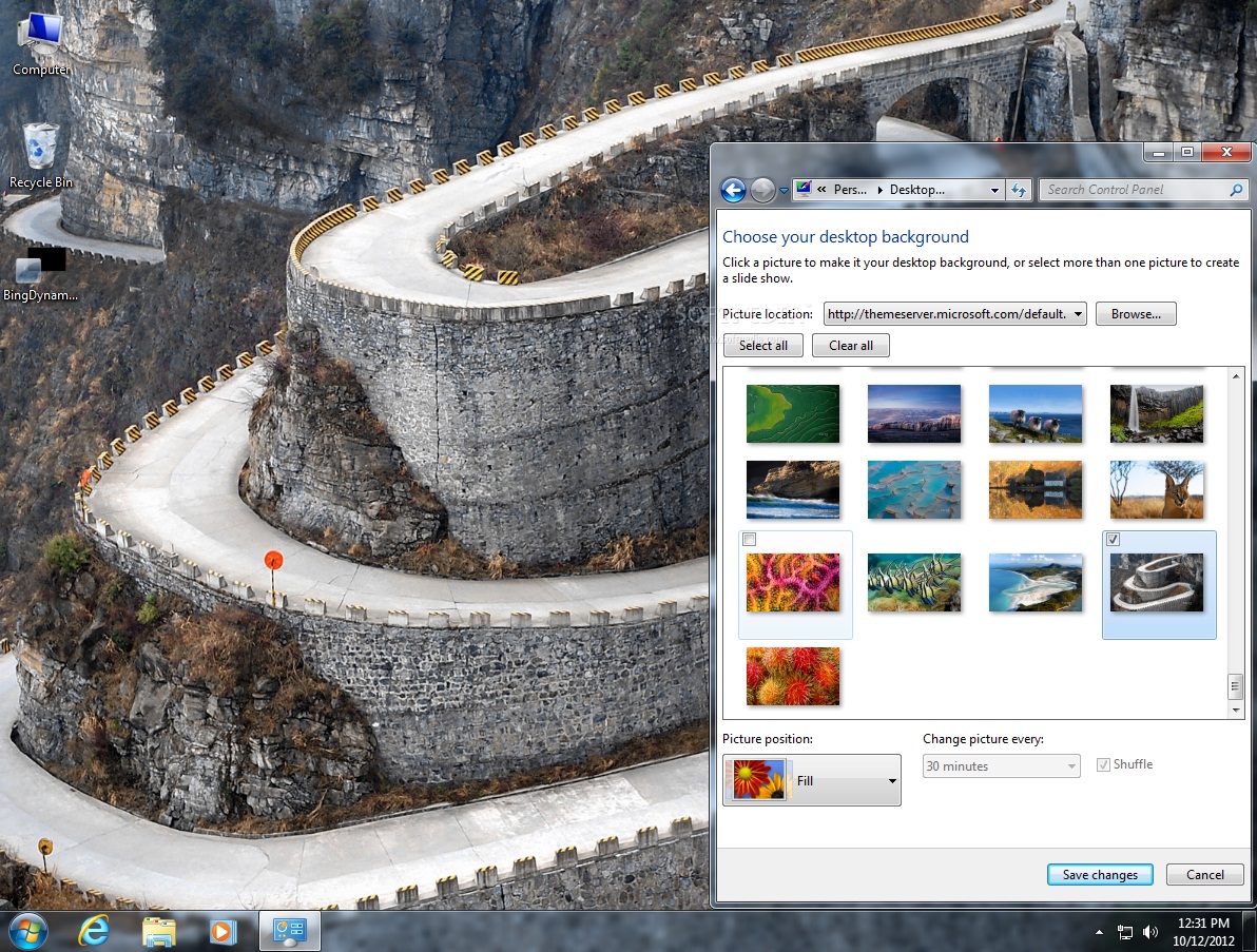 Dynamic Theme Frequently Rotates Your Desktop Wallpaper And Displays