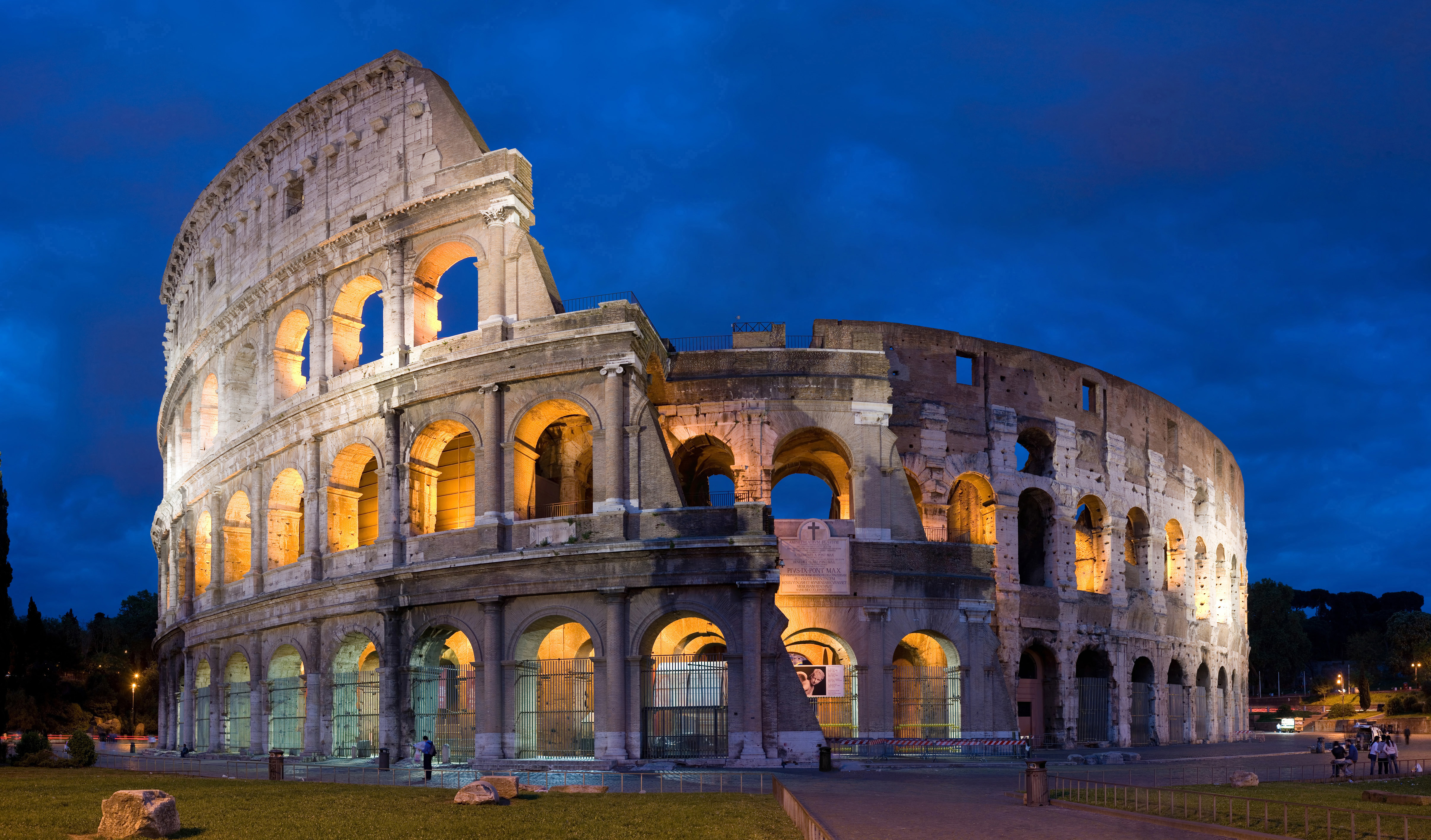 Colosseum Rome HD Wallpaper