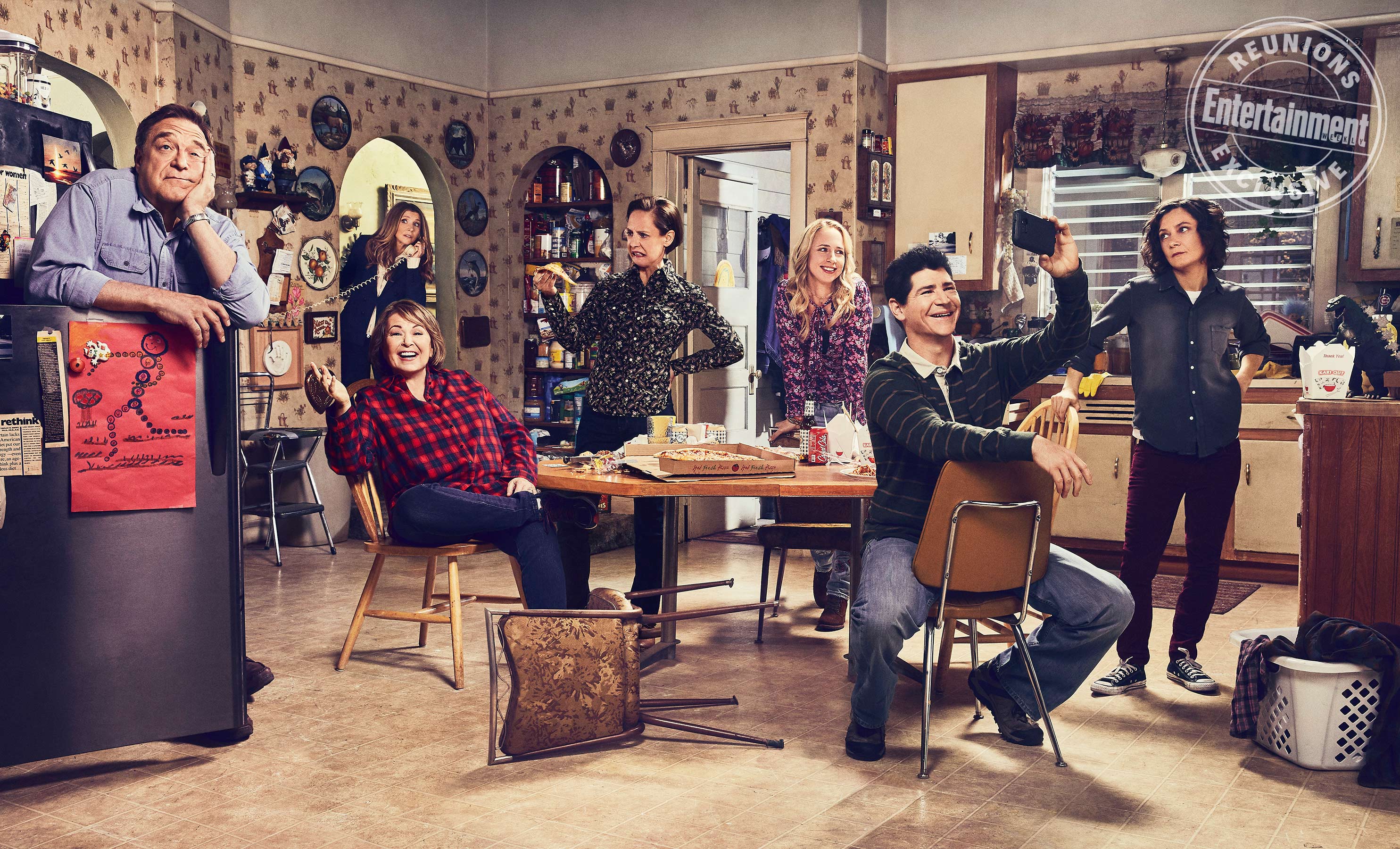 Roseanne Revival New Image Of The Ew