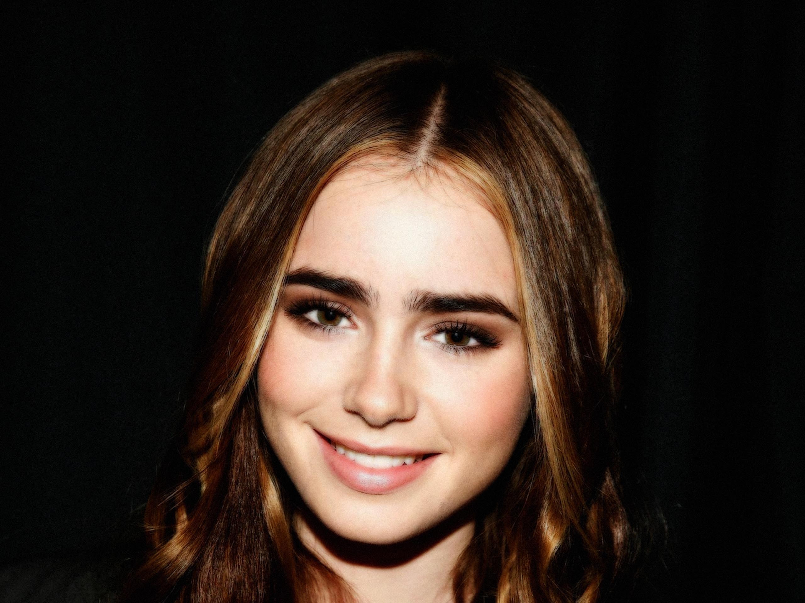 Lily Collins Wallpaper First HD
