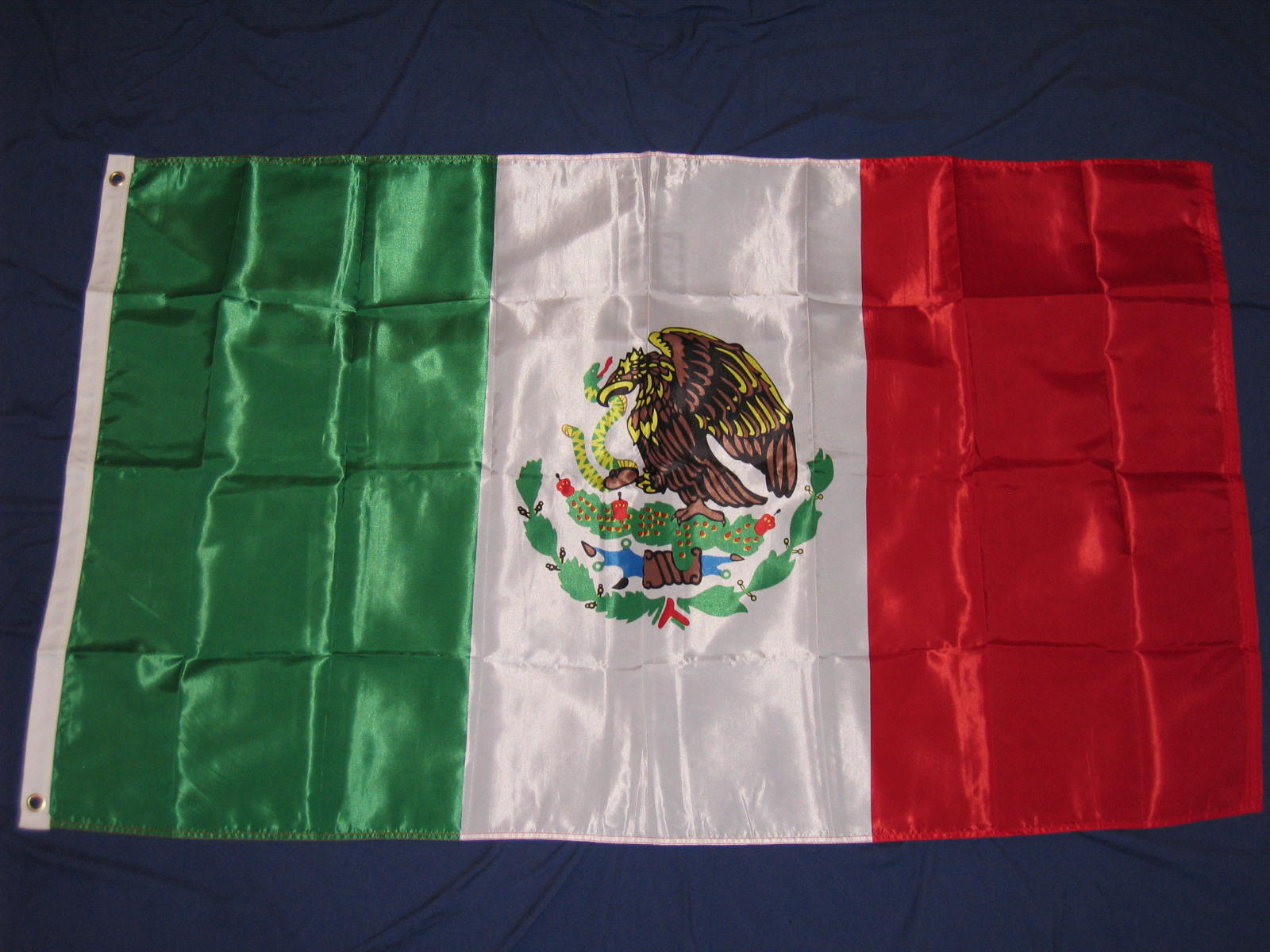 Flags Virgen De Guadalupe Mexican Flag Mexico Bandera Catolico Catolic