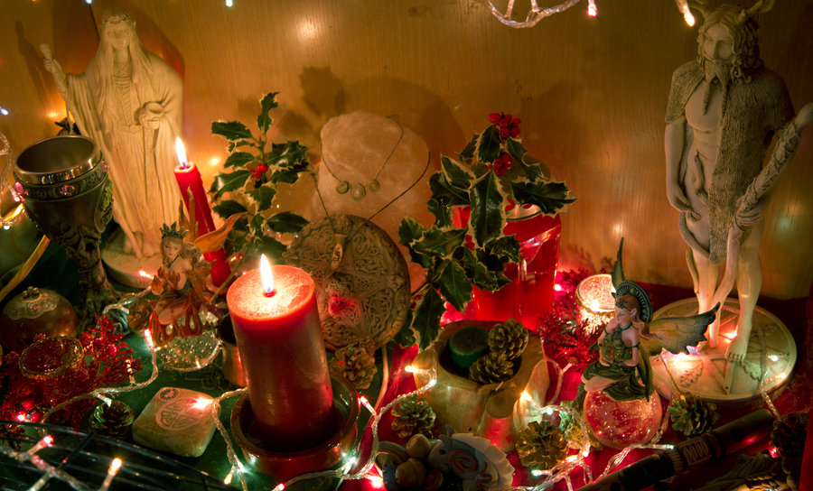 Pagan Winter Solstice Wallpaper Yule altar 2011 by reandeanna