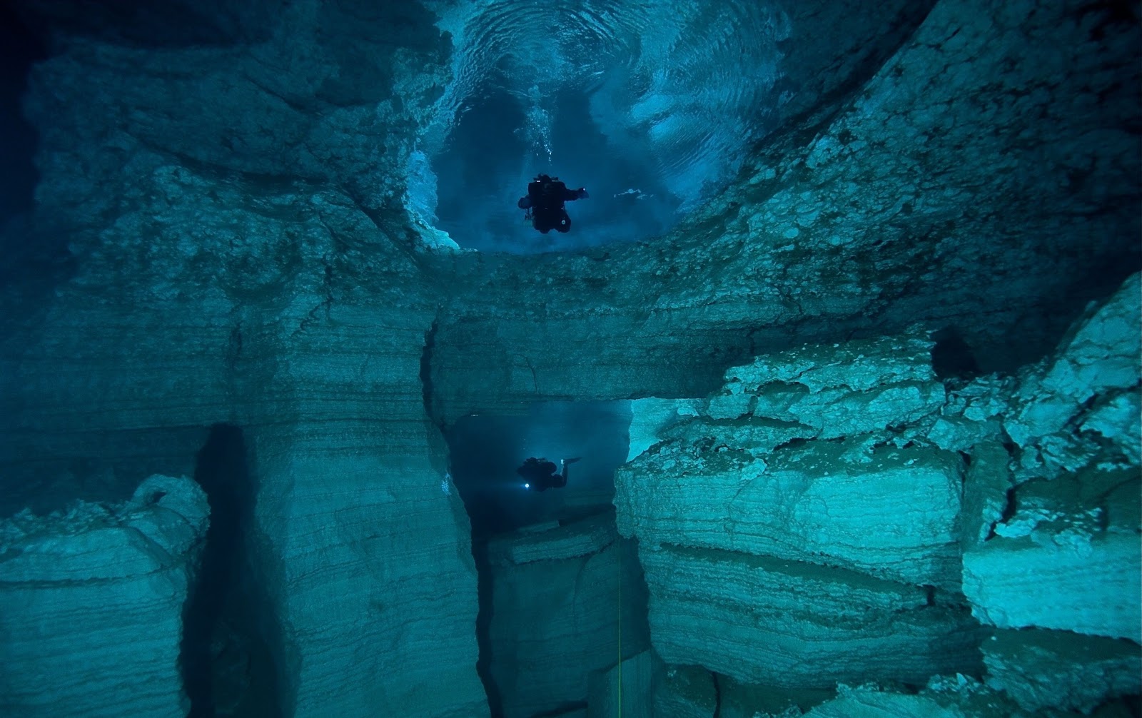 Beautiful Nature Cave Diving Wallpaper Full HD