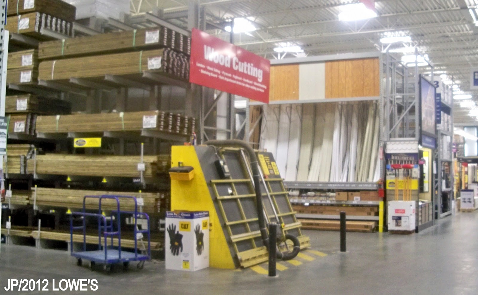 Lowe S Home Improvement Warehouse Store Building Materials Supply