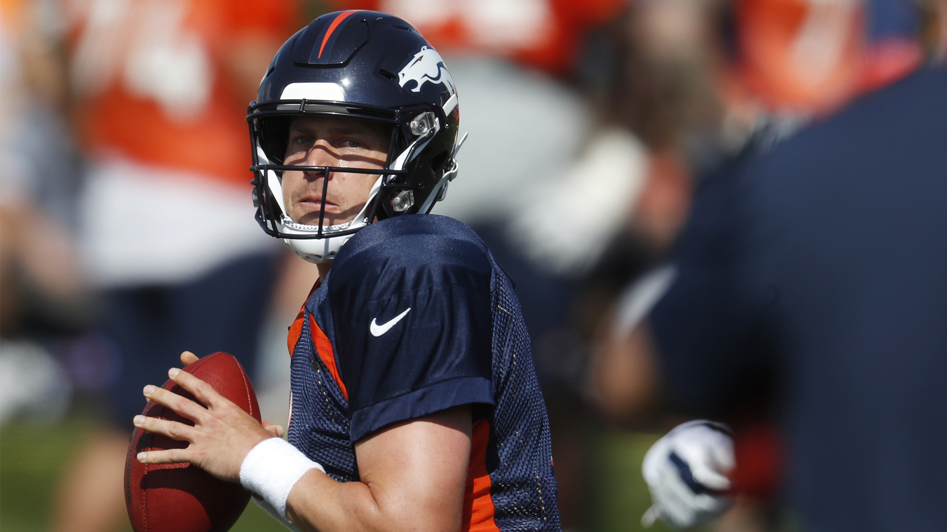 Broncos Case Keenum Describes How He S Adapted To Playing In
