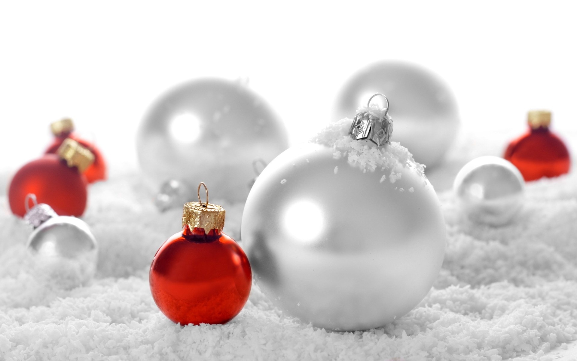 Christmas Ornaments Wallpaper