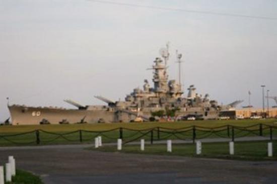 Pin Uss Alabama Bb Battleship The Sky Wallpaper Photos Pictures On