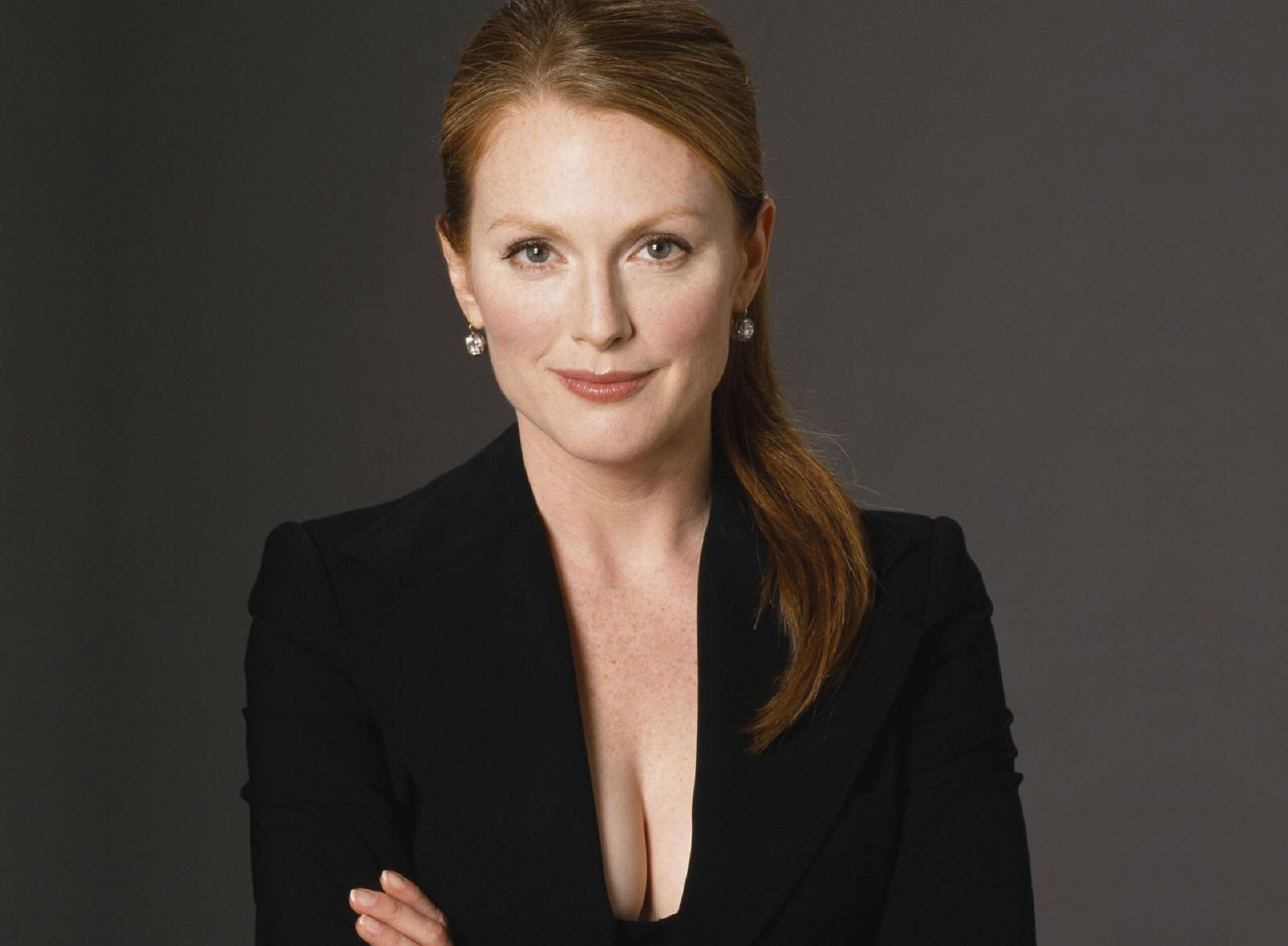 Julianne Moore Wallpaper Image Photos Pictures Background
