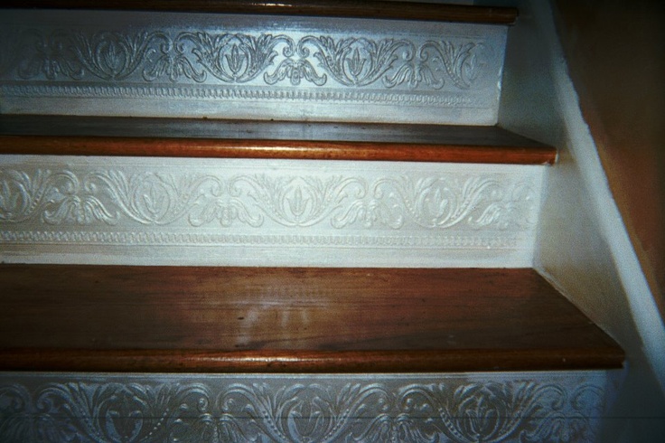 Textured Wallpaper Border On Stairs Thebudgetdecorator