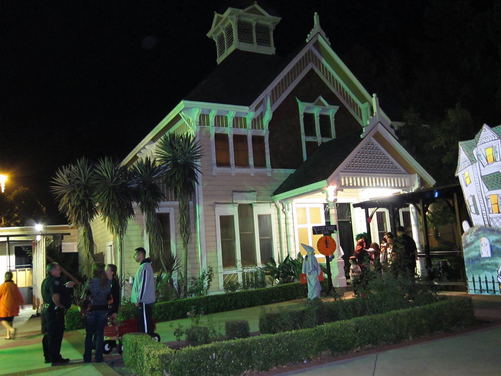 Candlelighters Haunted House In Fremont California