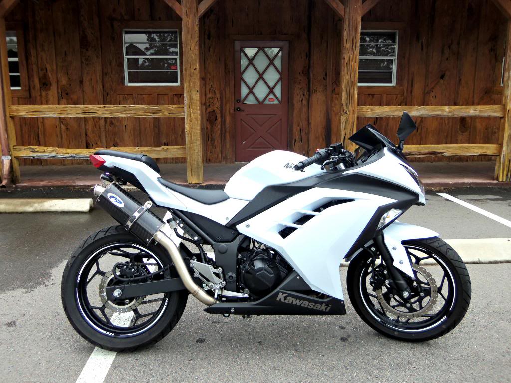 Kawasaki Ninja White Image