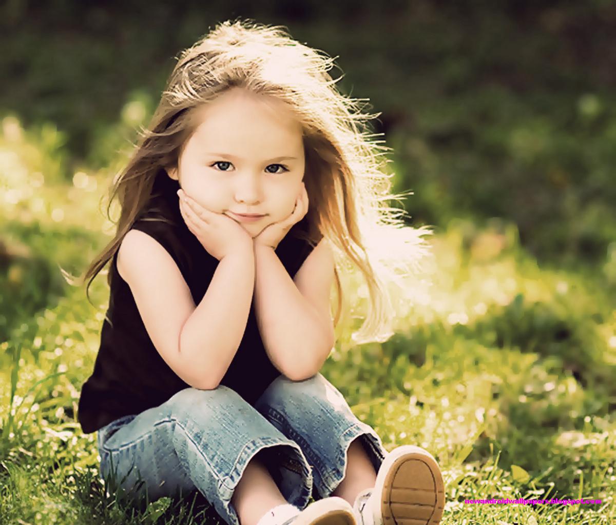 Cute And Nice Baby Sitting On Green Grass High Quality Wallpaper For