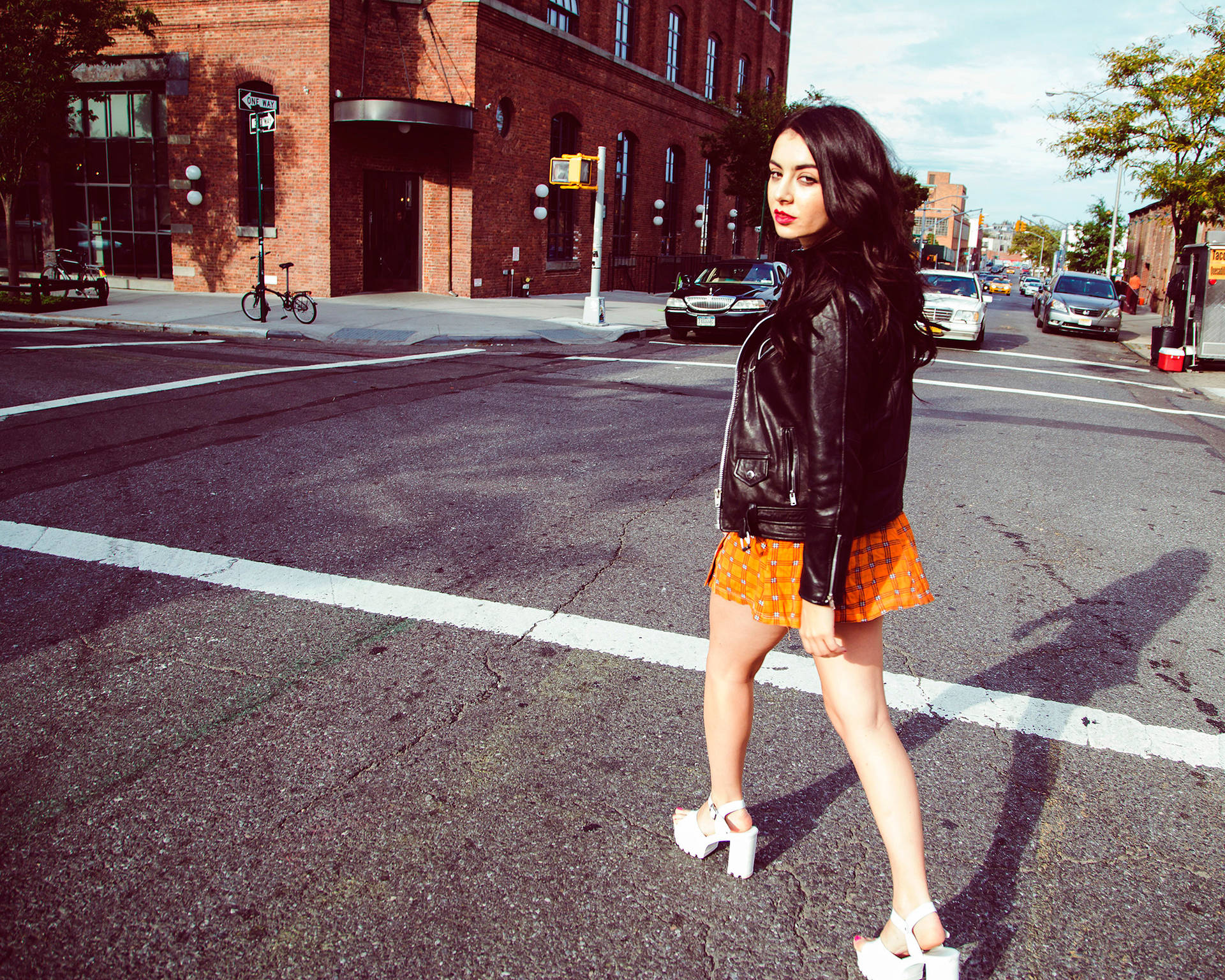Top Charli Xcx Wallpaper Full HD 4k To Use