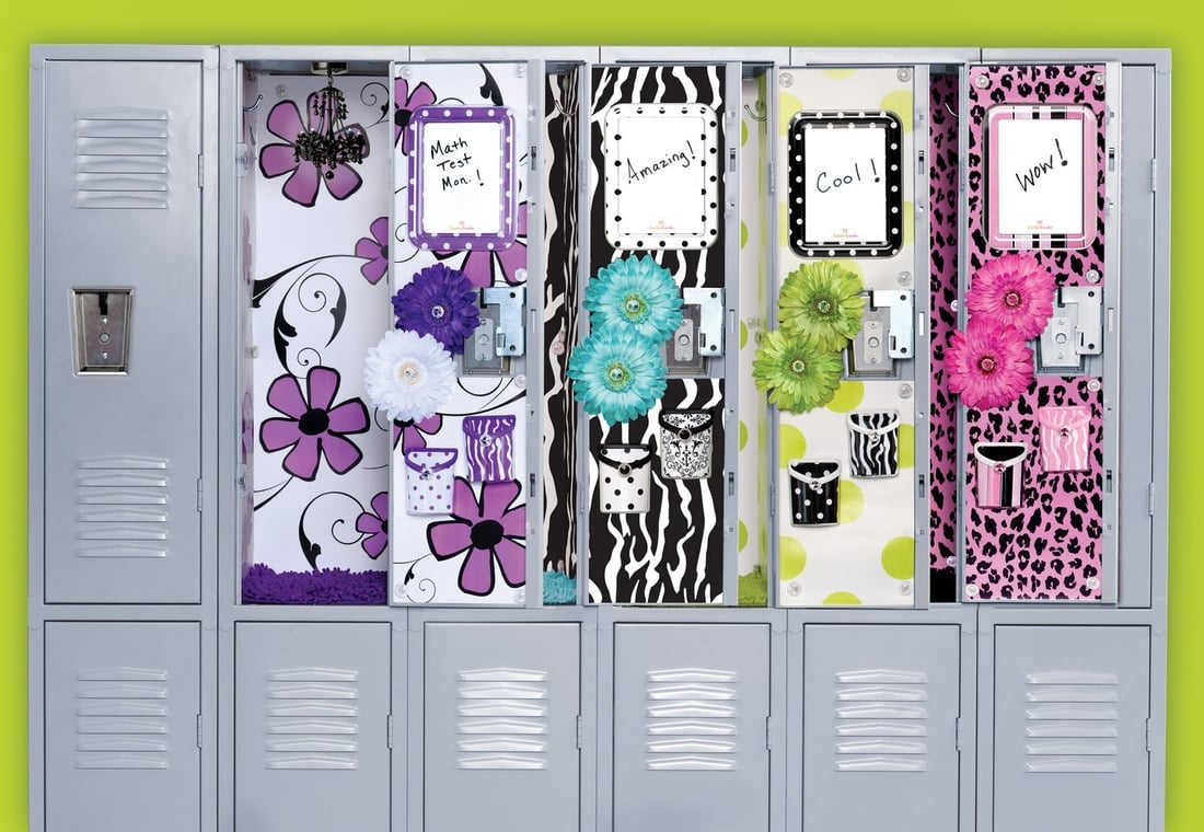 Back To School With Locker Lookz Review Giveaway US 815 Emily
