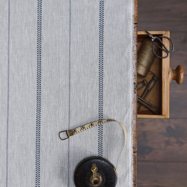 Ottillie Wallpaper Mussel On Cream