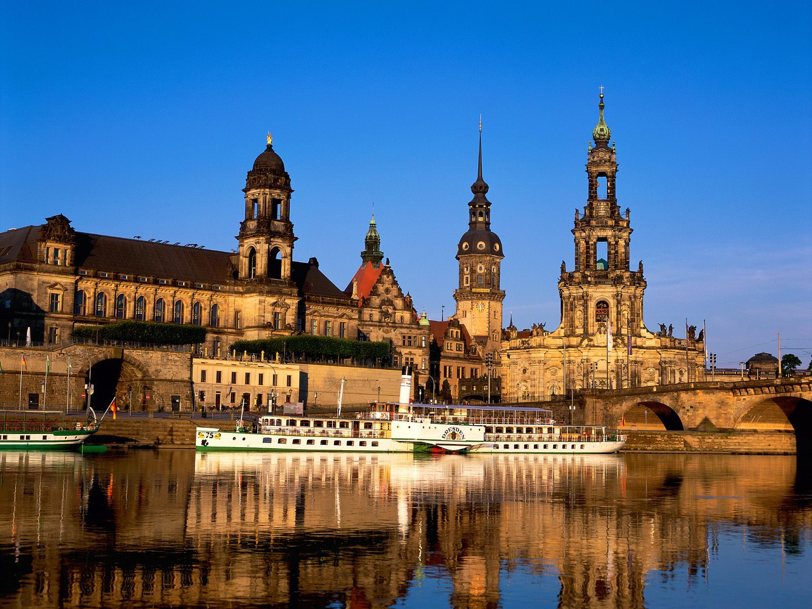 Things To Do In Dresden HD Wallpaper Background Image