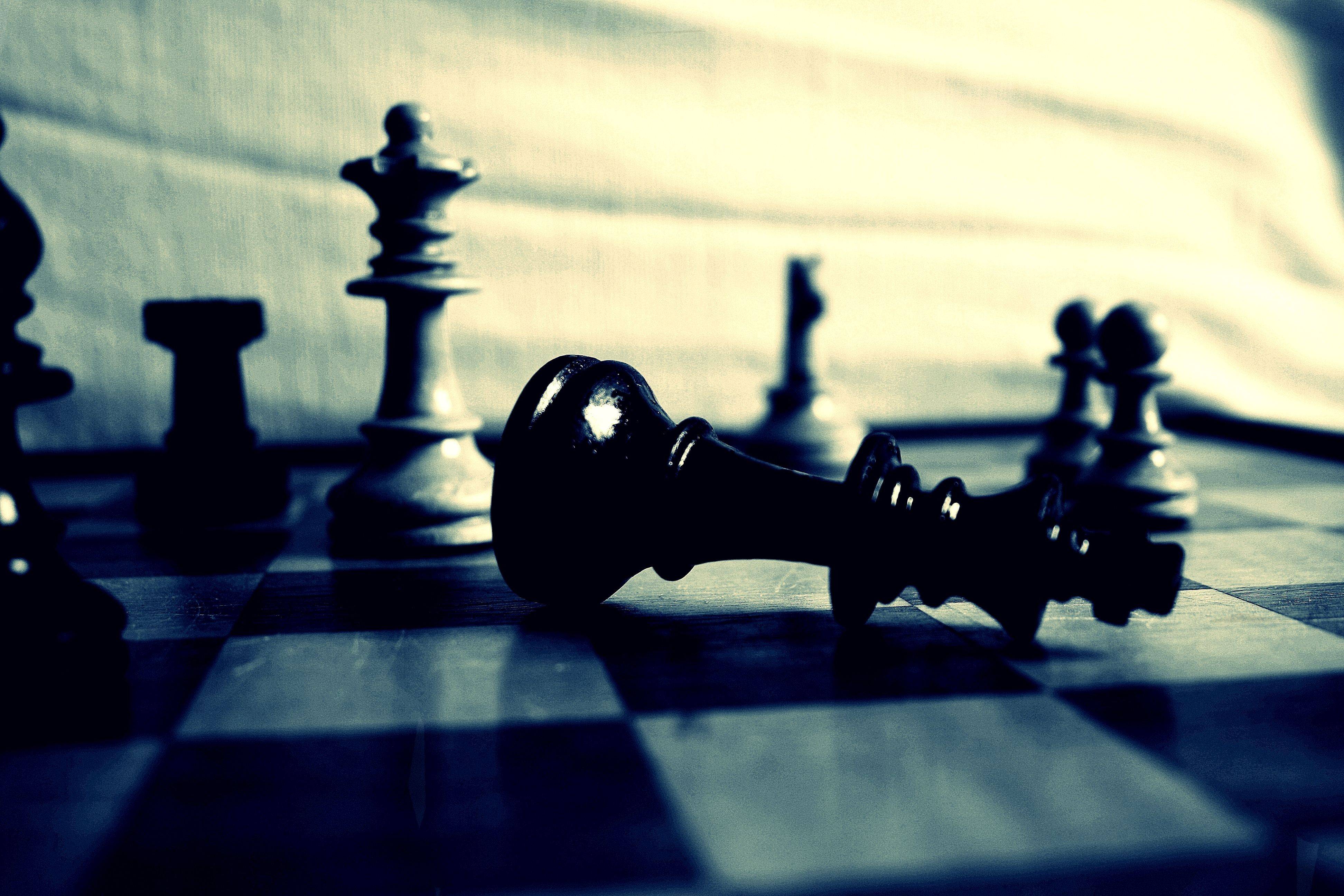 King Chess HD 4k Wallpaper  Download to your mobile from PHONEKY