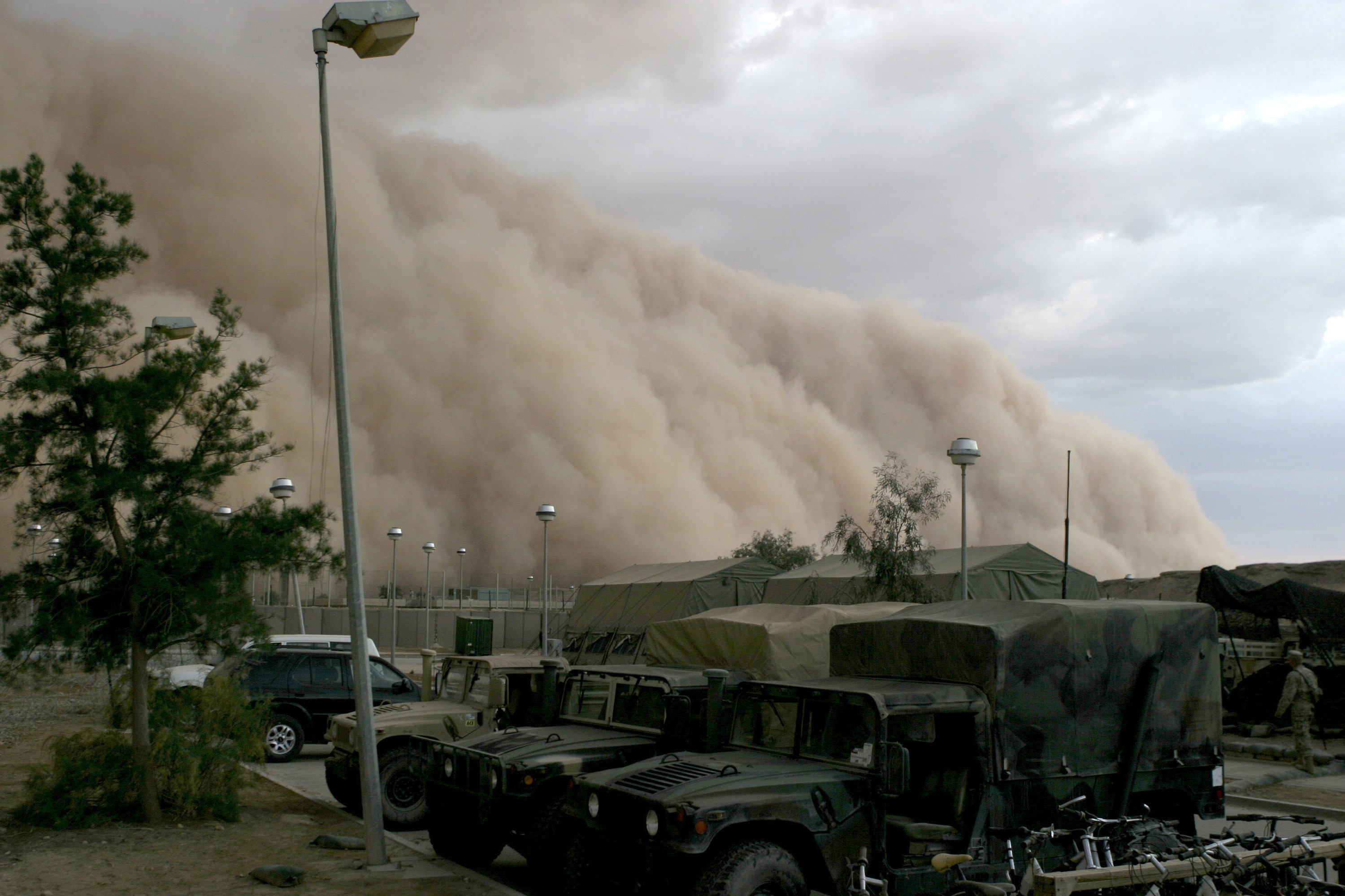 File Sandstorm In Al Asad Iraq Jpg Wikipedia