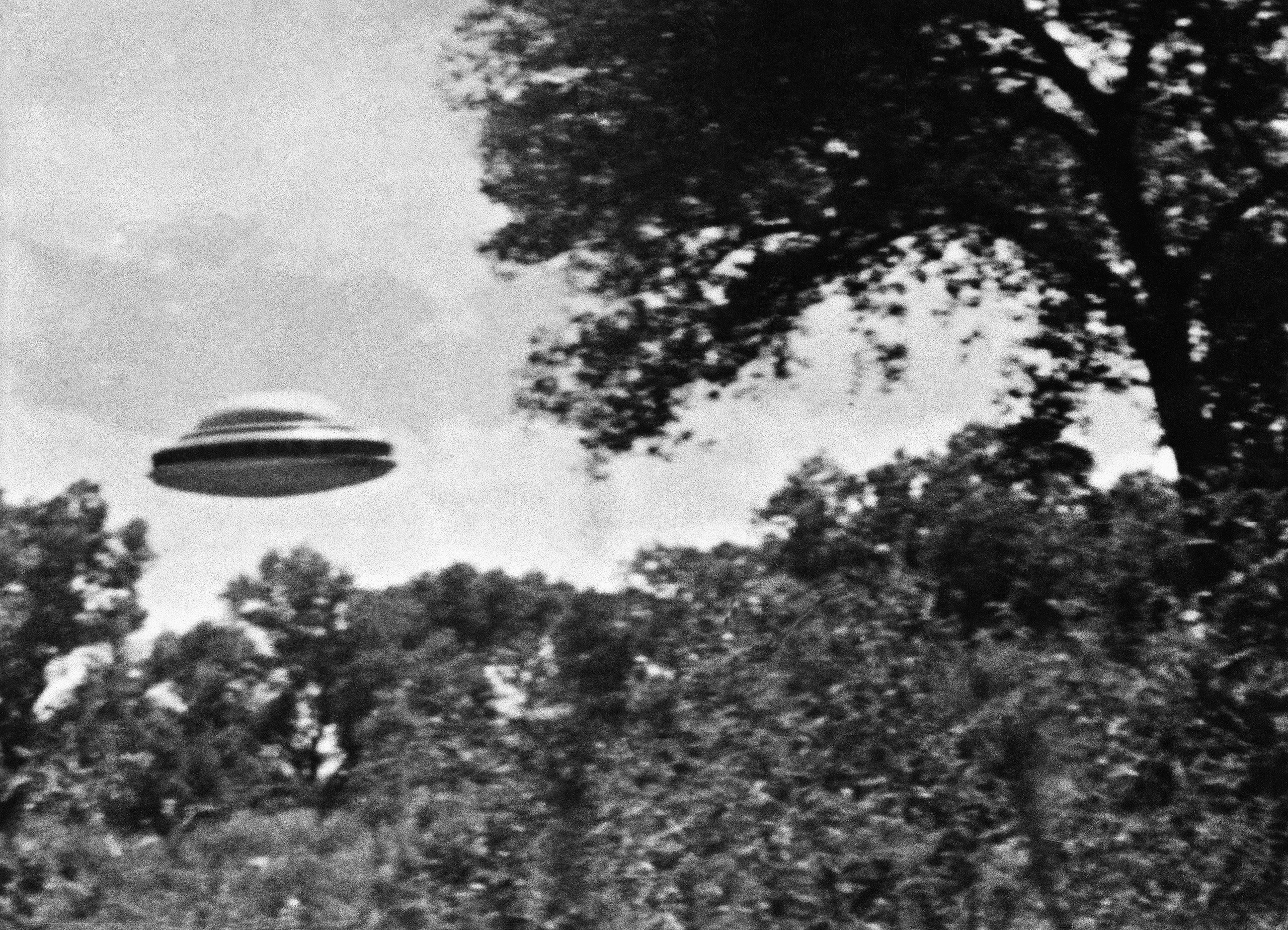 Ufo Sighting Photos Unexplained Pictures From History Time