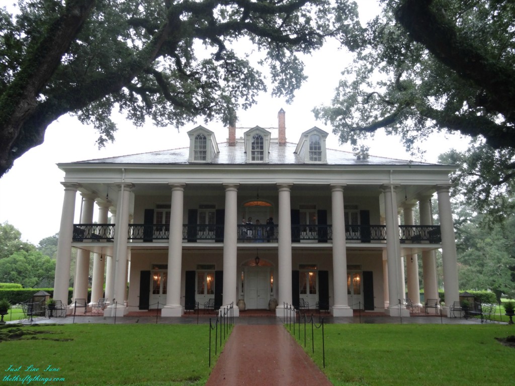 Thanks to Oak Alley Plantation for complementary passes to tour their 1024x768