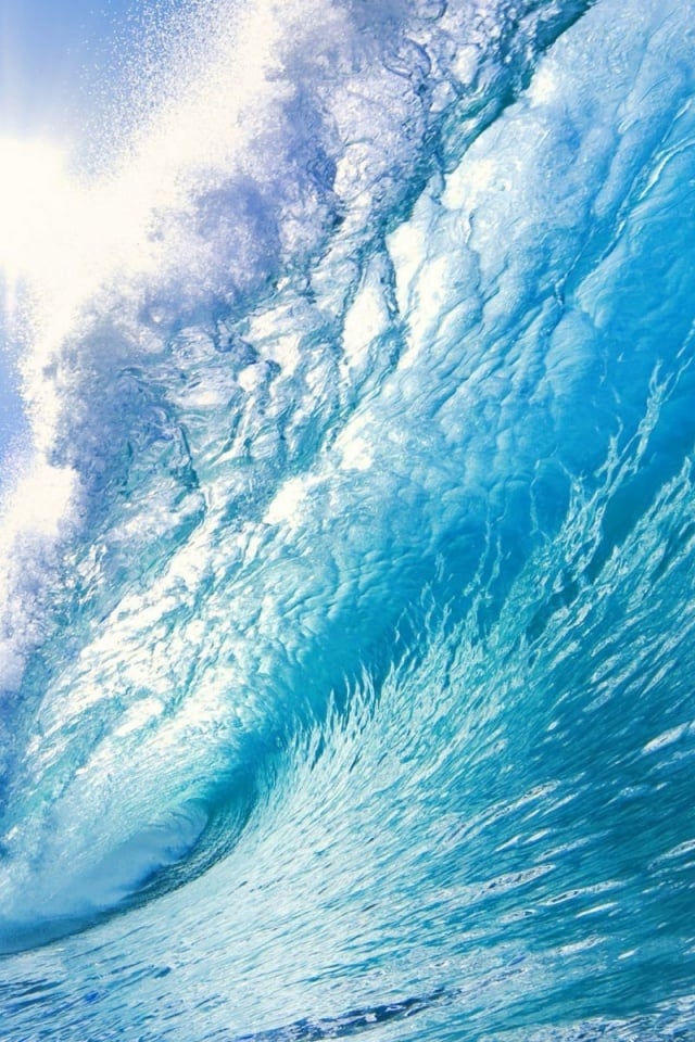 640x960 Beautiful ocean wave Iphone 4 wallpaper