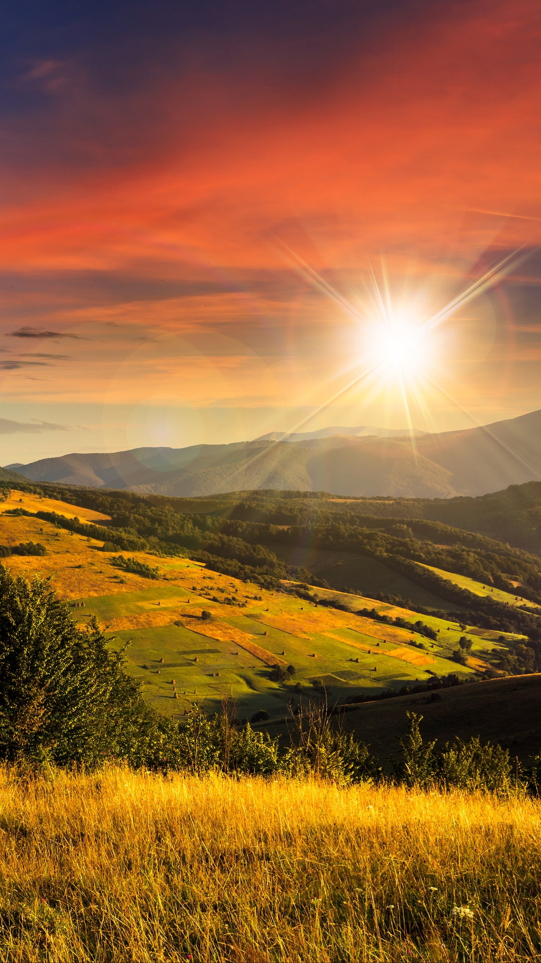 Valley Mountains Sunshine Wallpaper