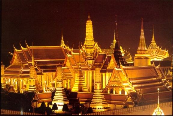 Visiting The Grand Palace In Bangkok Thailand